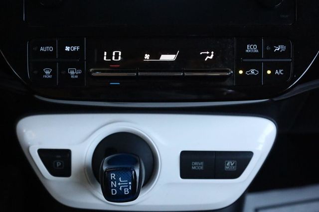 2017 Toyota Prius Two Eco - 23052450 - 37