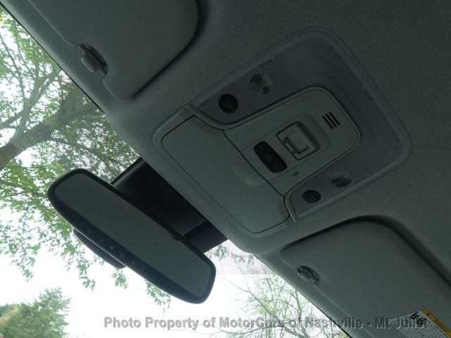 2017 Toyota Prius Prime Advanced - 22983571 - 41