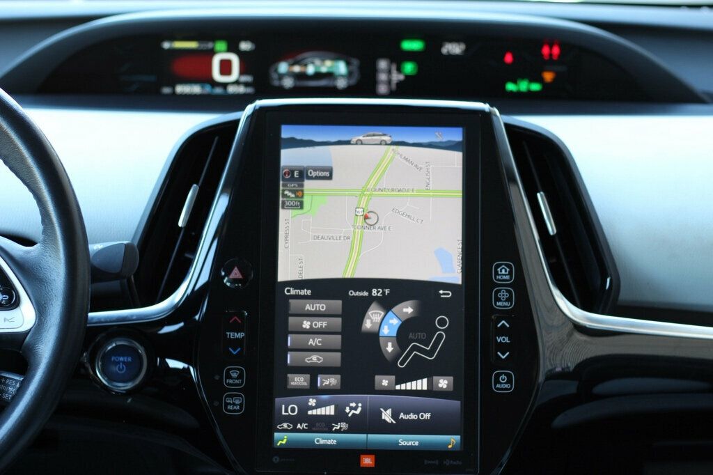 2017 Toyota Prius Prime photo 13