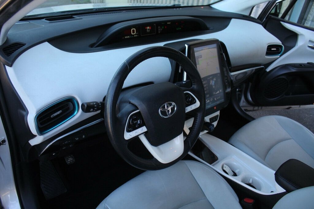 2017 Toyota Prius Prime photo 24