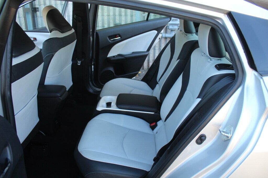 2017 Toyota Prius Prime photo 26
