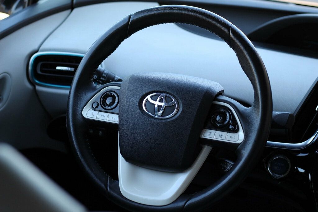 2017 Toyota Prius Prime photo 28