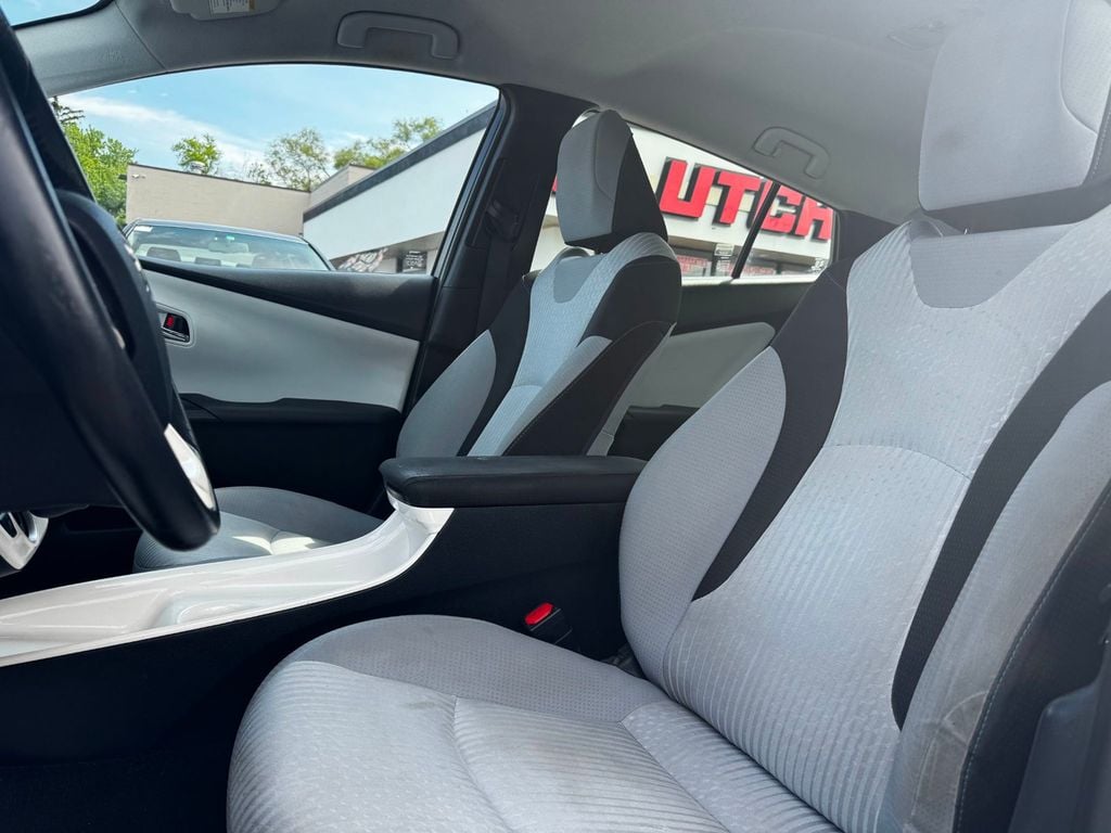 2017 Toyota Prius Prime Plus - 23028673 - 13