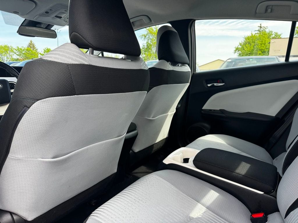 2017 Toyota Prius Prime Plus - 23028673 - 14