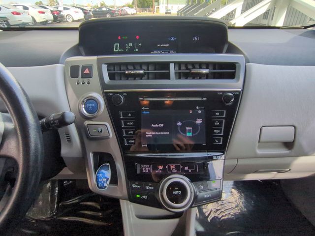2017 Toyota Prius v  - 22949210 - 16