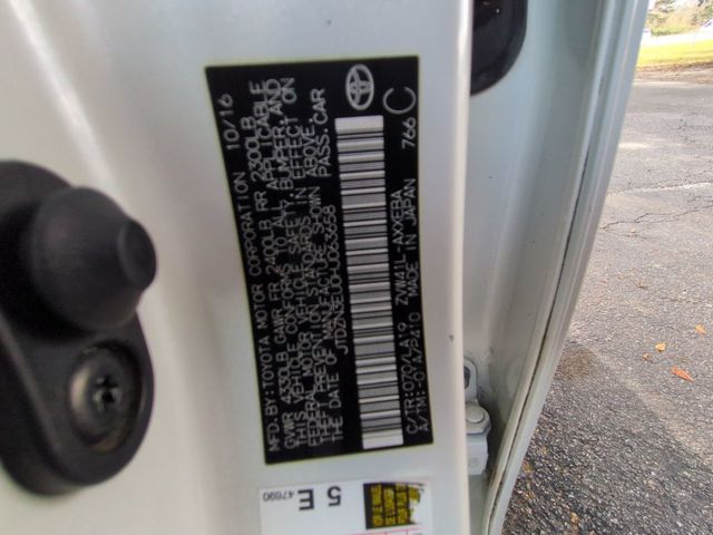 2017 Toyota Prius v  - 22949210 - 22