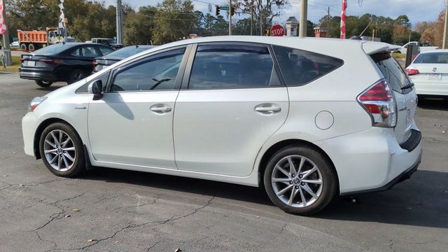 2017 Toyota Prius v  - 22949210 - 5