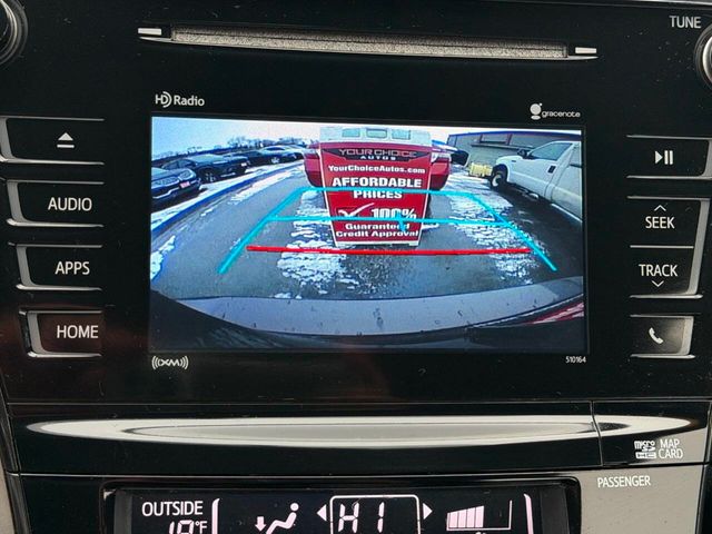 2017 Toyota Prius v Five - 22967027 - 44