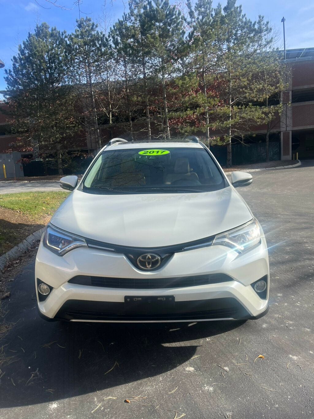 2017 Toyota RAV4  - 22956536 - 1