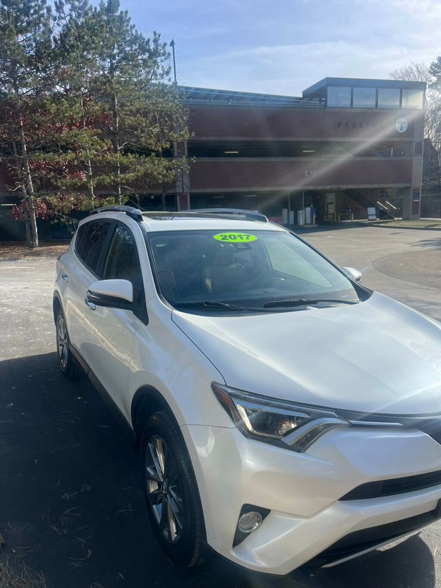 2017 Toyota RAV4  - 22956536 - 2