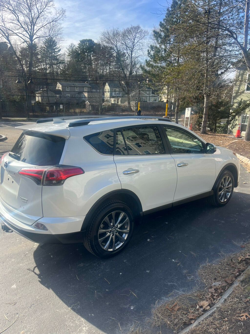 2017 Toyota RAV4  - 22956536 - 3