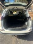 2017 Toyota RAV4  - 22956536 - 6