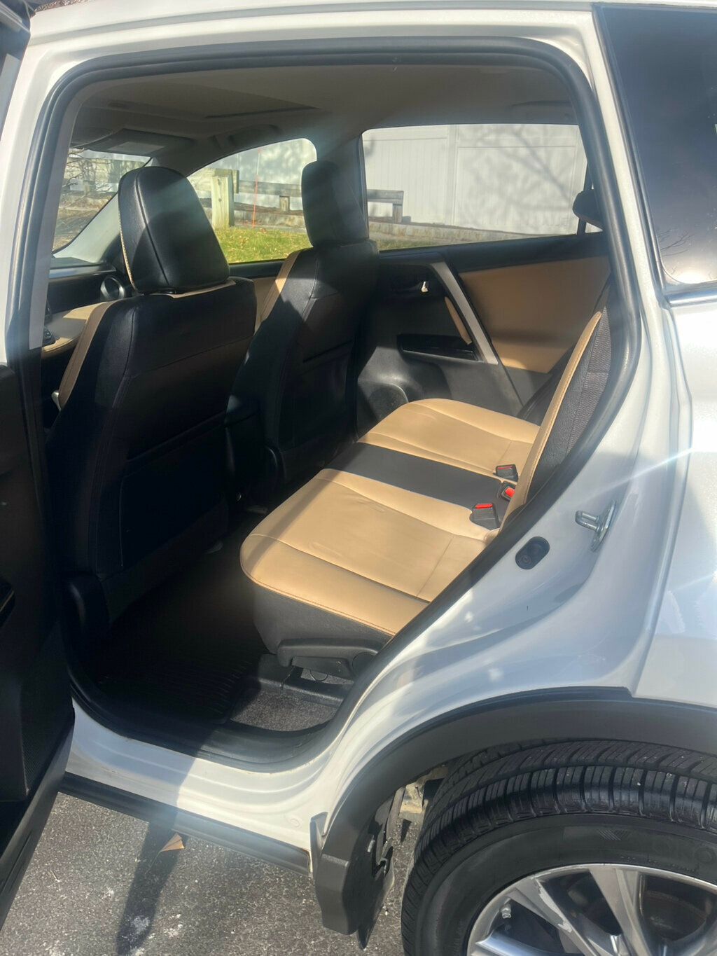 2017 Toyota RAV4  - 22956536 - 7