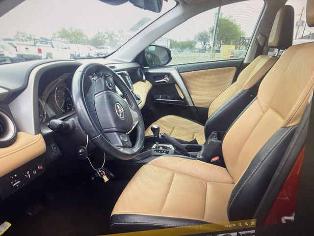 2017 Toyota RAV4  - 22997868 - 4