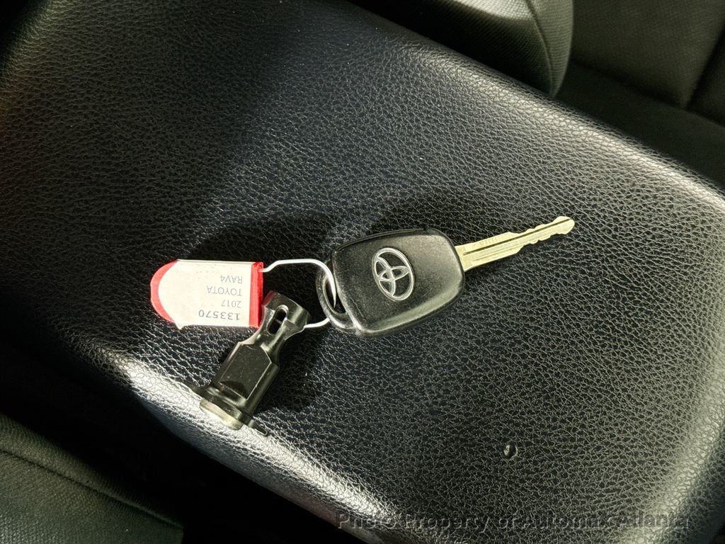 2017 TOYOTA RAV4 LE - 22442078 - 28