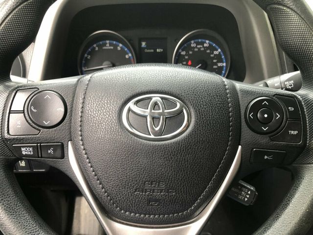 2017 Toyota RAV4 LE AWD - 23081680 - 10