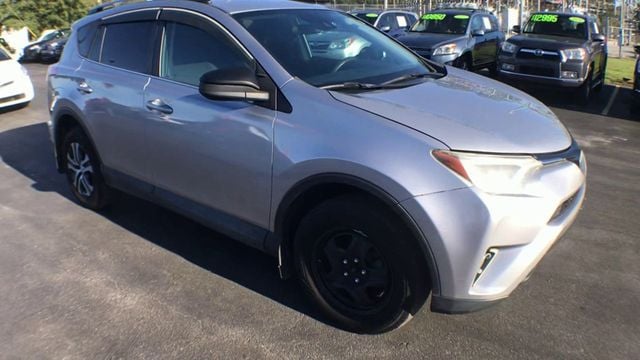 2017 Toyota RAV4 LE AWD - 22680462 - 1