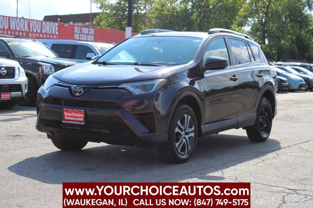 2017 Toyota RAV4 LE AWD - 22910500 - 0