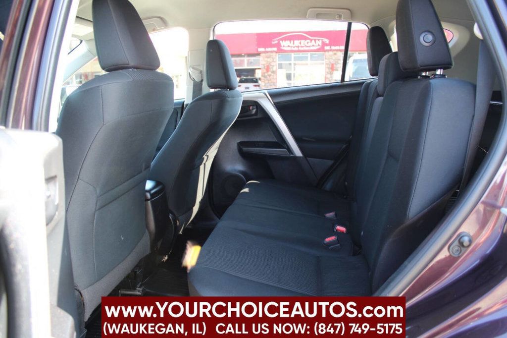 2017 Toyota RAV4 LE AWD - 22910500 - 16
