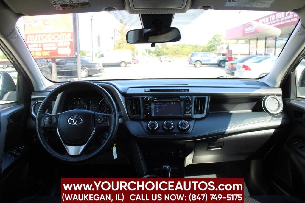 2017 Toyota RAV4 LE AWD - 22910500 - 17