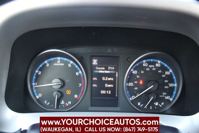 2017 Toyota RAV4 LE AWD - 22910500 - 22