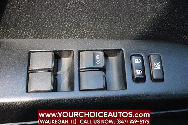 2017 Toyota RAV4 LE AWD - 22910500 - 25