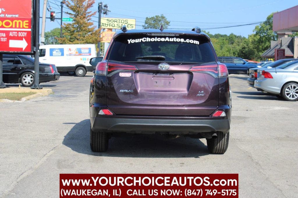 2017 Toyota RAV4 LE AWD - 22910500 - 5