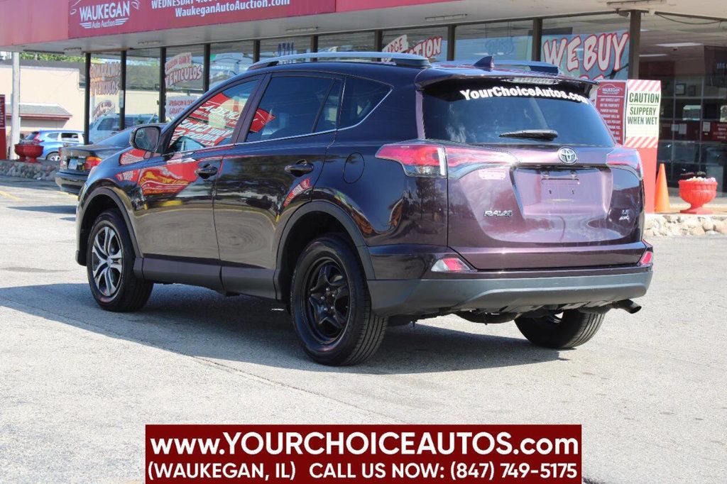 2017 Toyota RAV4 LE AWD - 22910500 - 6