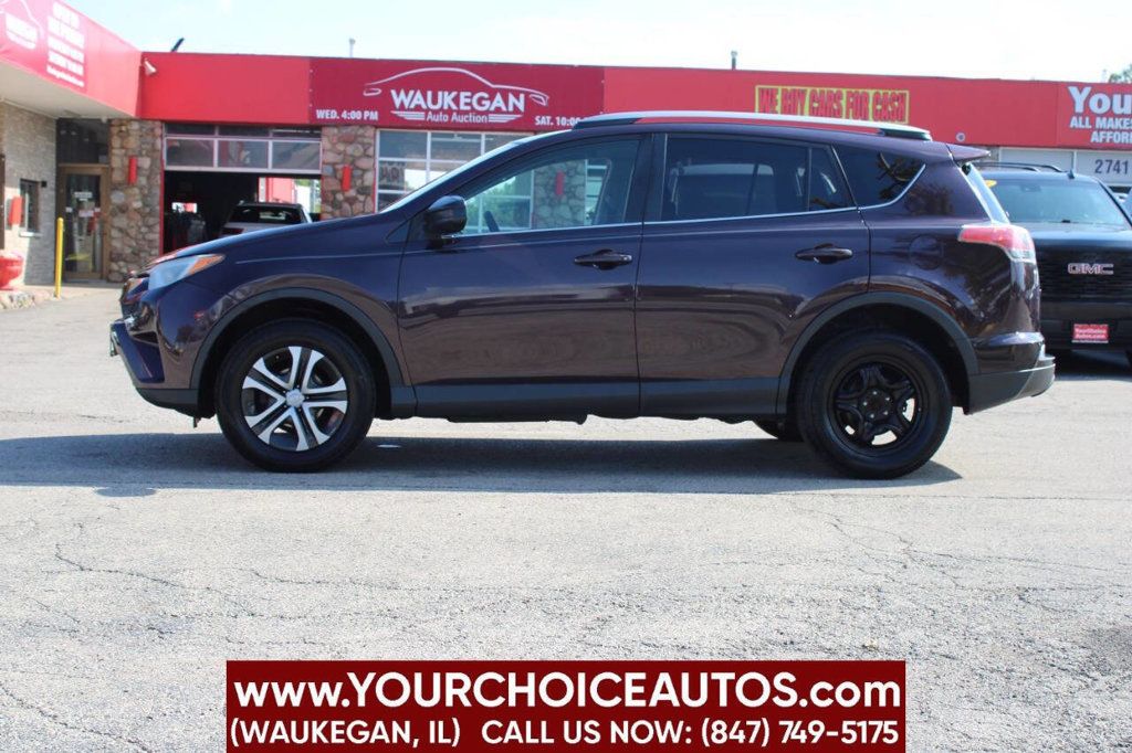 2017 Toyota RAV4 LE AWD - 22910500 - 7