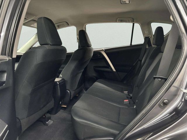 2017 Toyota RAV4 LE AWD - 23021465 - 13