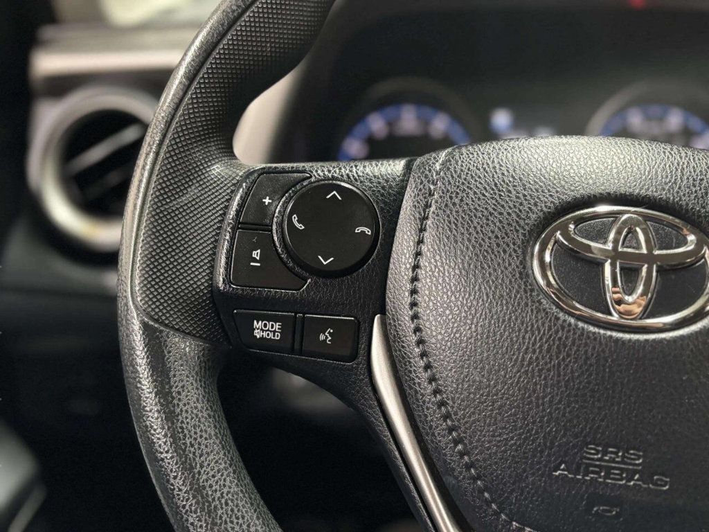 2017 Toyota RAV4 LE AWD - 23021465 - 25