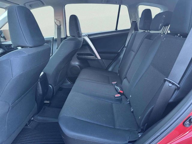 2017 Toyota RAV4 LE AWD - 23053549 - 11