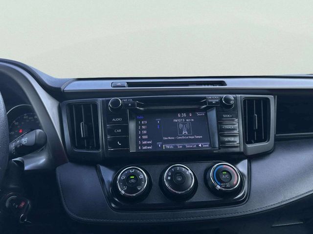 2017 Toyota RAV4 LE AWD - 23053549 - 16