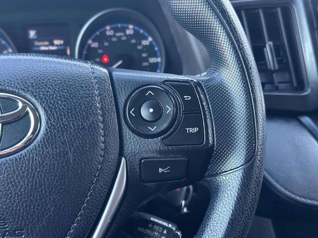 2017 Toyota RAV4 LE AWD - 23053549 - 21
