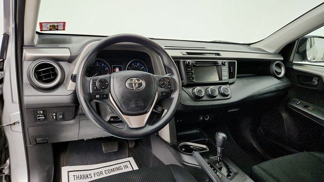 2017 Toyota RAV4 LE AWD - 22948119 - 11