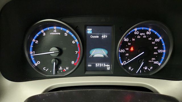 2017 Toyota RAV4 LE AWD - 22948119 - 13