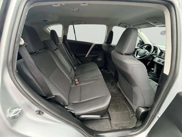 2017 Toyota RAV4 LE FWD - 23043955 - 20