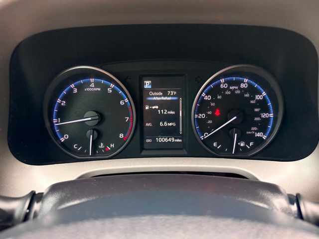 2017 Toyota RAV4 LE FWD - 23043955 - 39