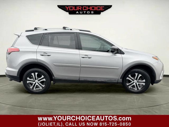 2017 Toyota RAV4 LE FWD - 23043955 - 6