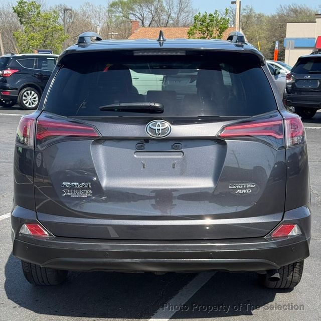 2017 Toyota RAV4 LIMITED 4WD W/LEATHER, NAVIGATION & MOONROOF - 22995894 - 10