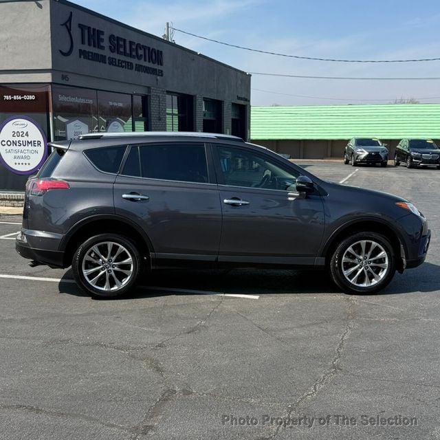 2017 Toyota RAV4 LIMITED 4WD W/LEATHER, NAVIGATION & MOONROOF - 22995894 - 15