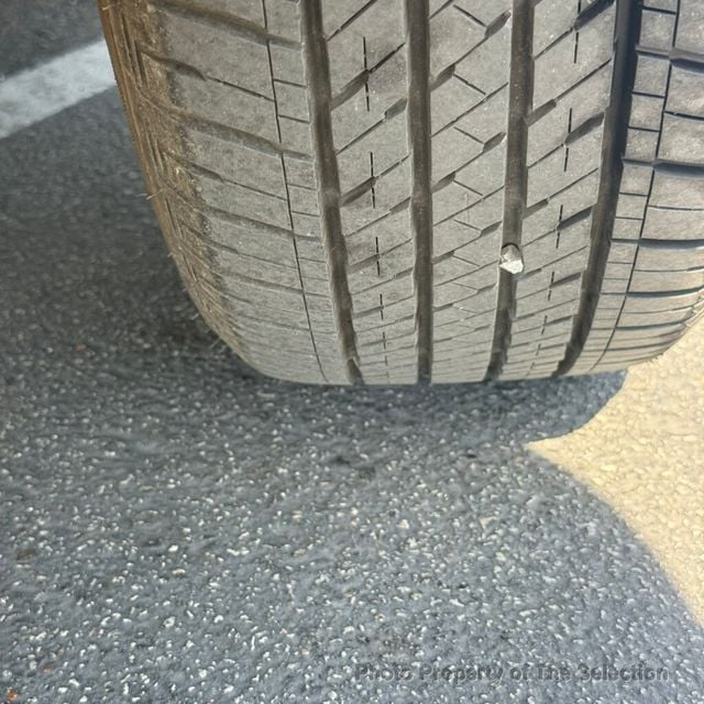 2017 Toyota RAV4 LIMITED 4WD W/LEATHER, NAVIGATION & MOONROOF - 22995894 - 43