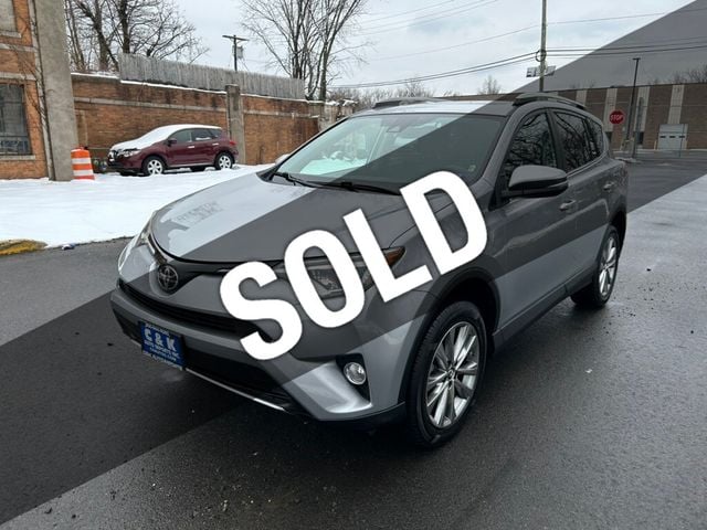 2017 Toyota RAV4 Limited AWD - 22771937 - 0