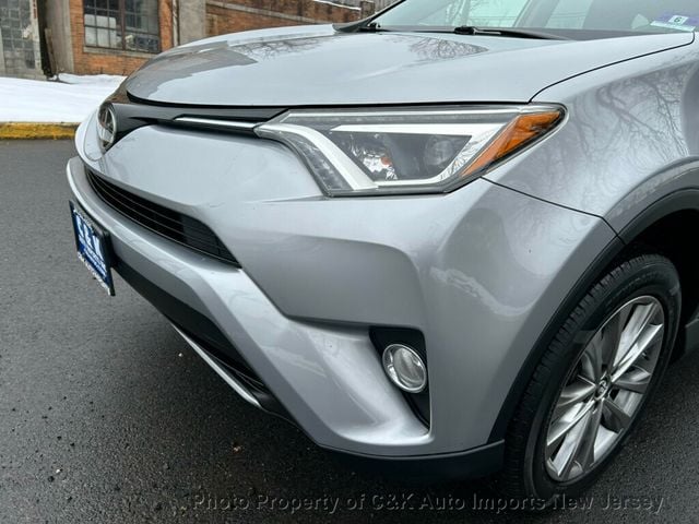 2017 Toyota RAV4 Limited AWD - 22771937 - 19