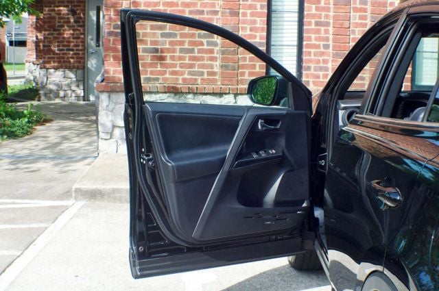 2017 Toyota RAV4 LocalTrade/SE-AWD/HeatedSeats/PowerMoonroof/BackupCamera - 23008391 - 15