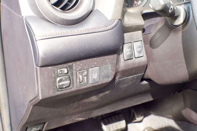 2017 Toyota RAV4 LocalTrade/SE-AWD/HeatedSeats/PowerMoonroof/BackupCamera - 23008391 - 35