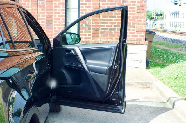 2017 Toyota RAV4 LocalTrade/SE-AWD/HeatedSeats/PowerMoonroof/BackupCamera - 23008391 - 40