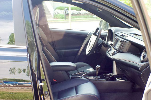 2017 Toyota RAV4 LocalTrade/SE-AWD/HeatedSeats/PowerMoonroof/BackupCamera - 23008391 - 41