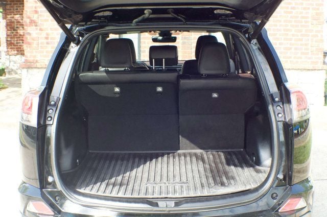 2017 Toyota RAV4 LocalTrade/SE-AWD/HeatedSeats/PowerMoonroof/BackupCamera - 23008391 - 50