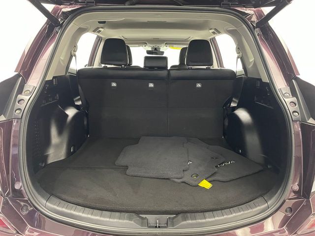 2017 Toyota RAV4 Platinum FWD - 22937507 - 36